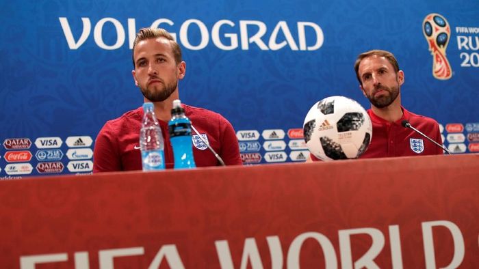 Kapten Inggris Harry Kane dan manajernya, Gareth Southgate, diprediksi Jose Mourinho akan berada di kubu pemenang lawan Tunisia (Foto: Ueslei Marcelino/Reuters) Kapten Inggris Harry Kane dan manajernya, Gareth Southgate, diprediksi Jose Mourinho akan berada di kubu pemenang lawan Tunisia (Foto: Ueslei Marcelino/Reuters)