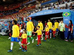 Brasil menghadapi Swiss pada pertandingan pertamanya di Grup E Piala Dunia 2018 yang digelar di Rostov Arena, Rostov-on-Don, Senin (18/6/2018). Foto: Darren Staples/Reuters