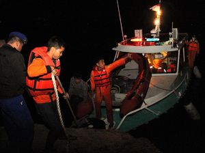 18 Penumpang Kapal Tenggelam di Danau Toba Ditemukan Selamat