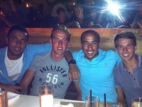 Muda dan Atletis, Harry Kane dari Timnas Inggris Punya Hobi Foto Makanan