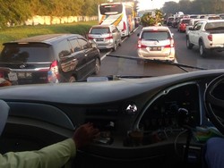 Tol Cikampek-Karawang Padat Merayap, Kecepatan 40 Km/Jam