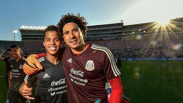 Ini Guillermo Ochoa, Kiper Jago dari Meksiko yang Doyan Makan