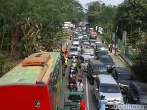 Kendaraan di Jalur Brebes-Purwokerto Mengular Puluhan Kilometer