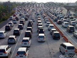 Tol Berlaku One Way saat Mudik, Kendaraan ke Arah Jakarta Dilarang Masuk!