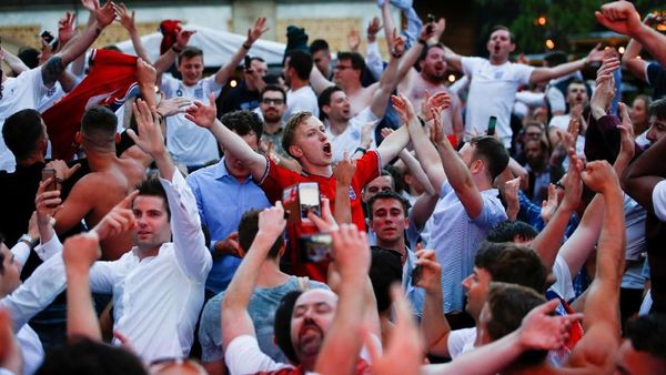 Pesta Warga Inggris di Flat Iron Square