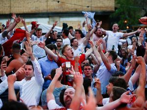 Pesta Warga Inggris di Flat Iron Square