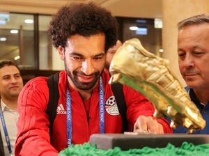Ini Dia Kue Ulang Tahun Mohamed Salah yang Beratnya 100 Kg