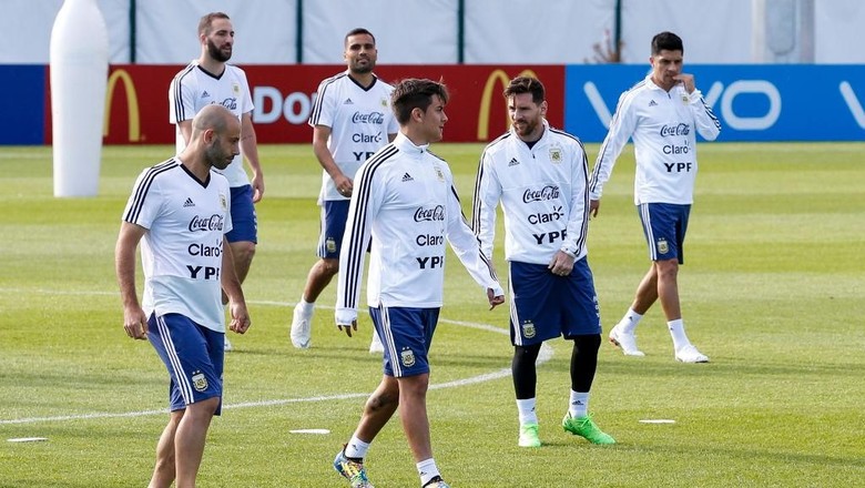 Dybala: Tak Usah Diingatkan, Argentina Pasti Dukung Messi Dybala: Tak Usah Diingatkan, Argentina Pasti Dukung Messi