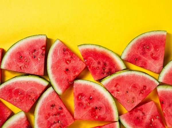 Tekanan Darah Naik Usai Lebaran? Mulailah Konsumsi 10 Makanan Sehat Ini