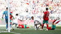 Kepala Ronaldo Singkirkan Maroko