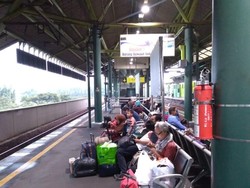 Arus Balik, Masih Banyak Pemudik di Stasiun Gambir