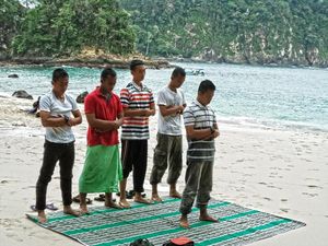 Sempatkan, jangan tersesat!!