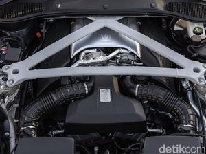 Mobil Bermesin V8 Mulai Ditinggalkan