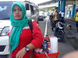 Mudik Lancar di Pelabuhan Merak, Omzet Pedagang Turun 50 Persen