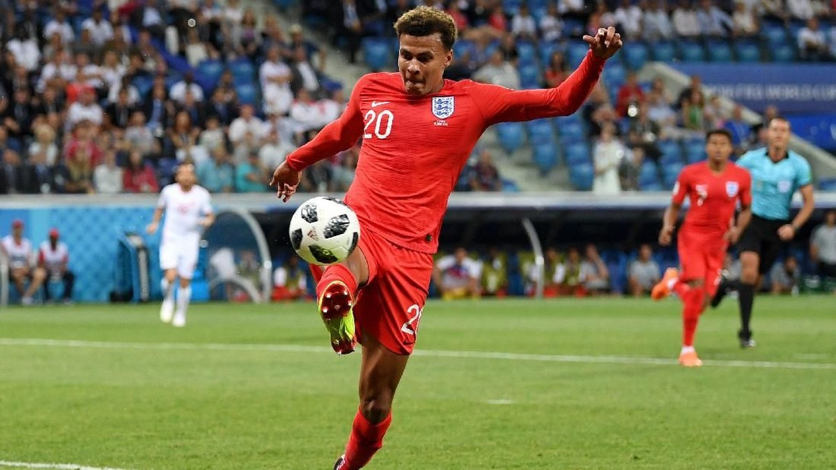Gelandang Inggris Dele Alli diragukan tampil pada laga melawan Panama (Foto: Matthias Hangst/Getty Images)