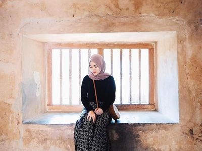 Liburannya Diandra Marsha, Keponakan Maia Estianty yang Baru Berhijab