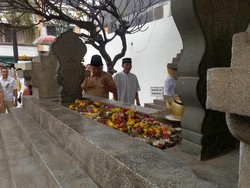 Prabowo Ziarah ke Makam Pangeran Diponegoro di Makassar