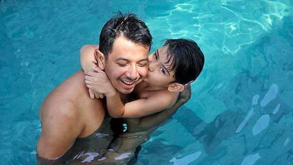 Manisnya Kedekatan Sonny Septian dan si Kecil King Faaz