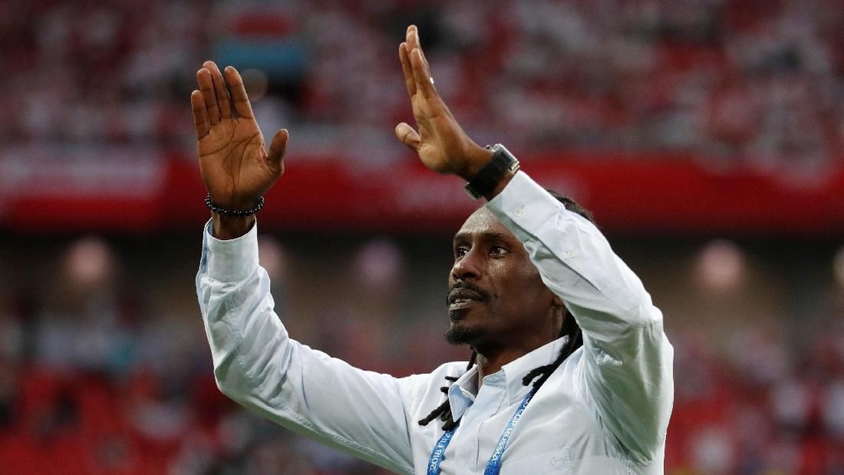 Pelatih Senegal, Cisse Aliou. (Foto: Christian Hartmann/Reuters)