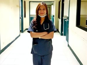 Terpikat Paras Maria, Dokter Cantik yang Buat Pria Ingin Disuntik