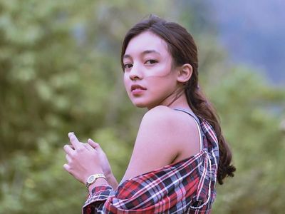 8 Potret Nadia Soekarno, Putri Cantik Soraya Haque yang Mempesona