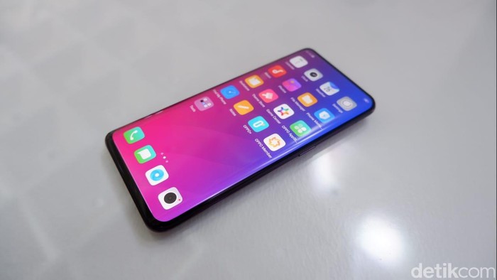 Oppo Find X. Foto: Adi Fida Rahman/detikinet Oppo Find X. Foto: Adi Fida Rahman/detikinet