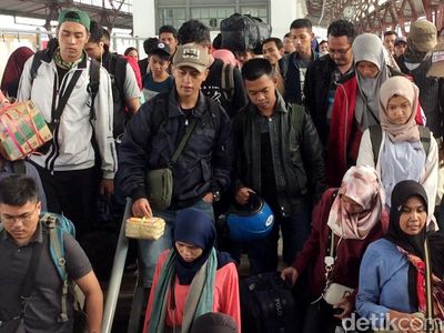 Arus Balik, 22.926 Pemudik Tiba di Stasiun Senen
