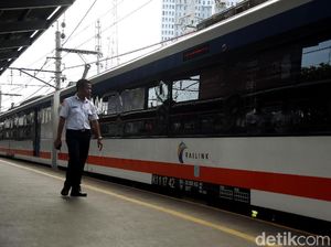 Video: Jejak Aksi Vandalisme di Stasiun Kereta Bandara Video: Jejak Aksi Vandalisme di Stasiun Kereta Bandara