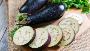 Jangan Terkecoh! 12 Sayuran Ini Sebenarnya Adalah Buah