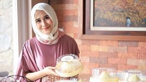 Mantap Berhiijab Riyana Dea Makin Cantik