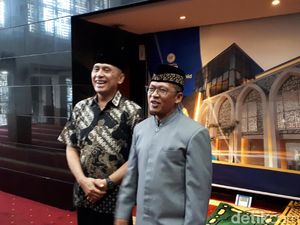 Datangi Daarut Tauhiid, Iriawan Dititipi Pesan oleh Aa Gym Datangi Daarut Tauhiid, Iriawan Dititipi Pesan oleh Aa Gym