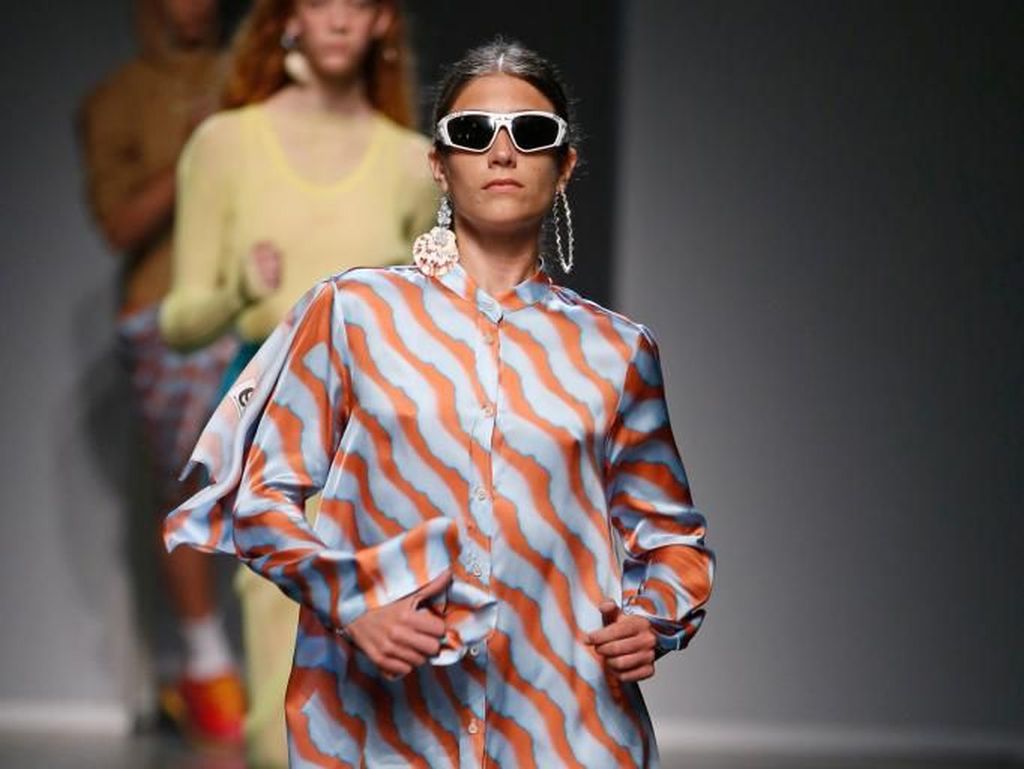Saat Tren Olahraga Jalan Cepat Hidup Lagi di Catwalk Milan Fashion Week Saat Tren Olahraga Jalan Cepat Hidup Lagi di Catwalk Milan Fashion Week