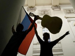 Mau Nonton Langsung Piala Dunia di Rusia? Jangan Ngutang