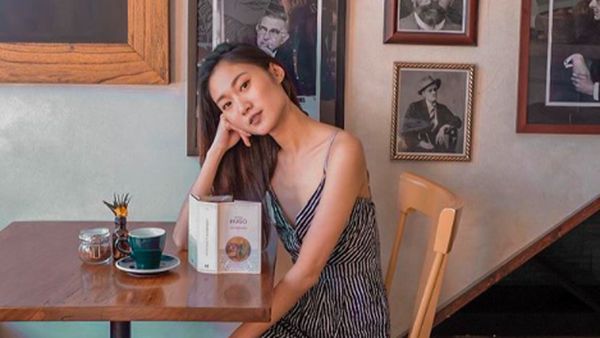 Dari Ubud hingga Kyoto, Lihat 10 Gaya Kulineran Model Ayu Gani!