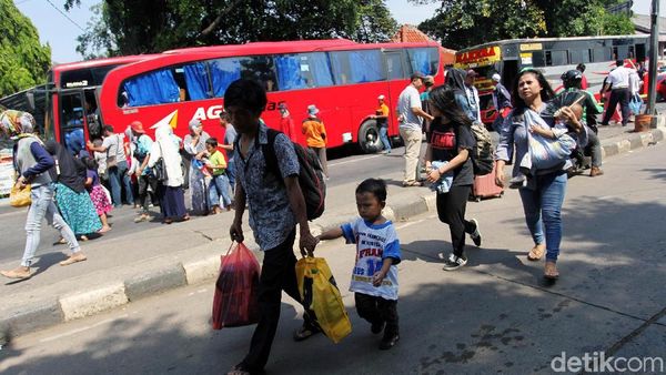 Arus Balik, 86.755 Pemudik Tiba di Terminal Kampung Rambutan