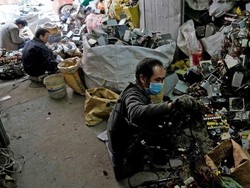Ekologi di Cina Rusak Akibat Daur Ulang Sampah Plastik Impor