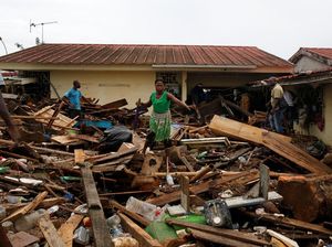 Foto: Kerusakan Akibat Banjir Bandang di Pantai Gading