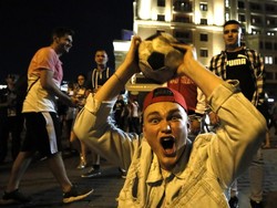 Kini Rusia sementara memimpin Grup A dengan enam poin dan baru dapat dipastikan lolos ke 16 besar jika Uruguay bisa menang atau seri saat menghadapi Arab Saudi di Rostov Arena malam nanti. Maxim Shemetov/Reuters.
