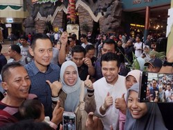 Pengunjung Jatim Park 3 Rebutan Selfie Bareng Emil Dardak dan AHY