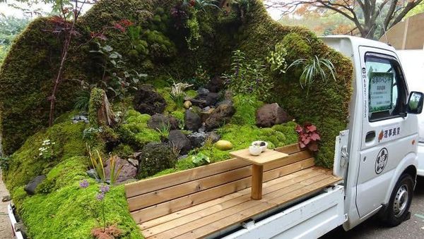 Kompetisi Bikin Taman di Bak Mobil, Siapa Paling Cakep?