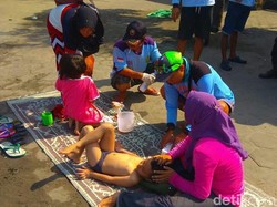 Puluhan Wisatawan Tersengat Ubur-ubur di Pantai Selatan DIY
