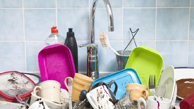 Kitchen utensils need a wash