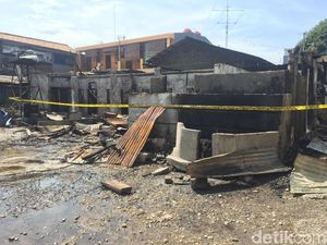Rumah Kontrakan yang Terbakar di Jaktim Digaris Polisi