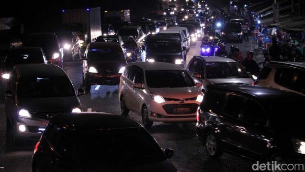 Potret Arus Balik di Jalur Nagreg