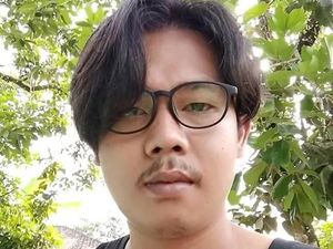 Sensasi Keblinger Ario yang Injak Alquran Sensasi Keblinger Ario yang Injak Alquran
