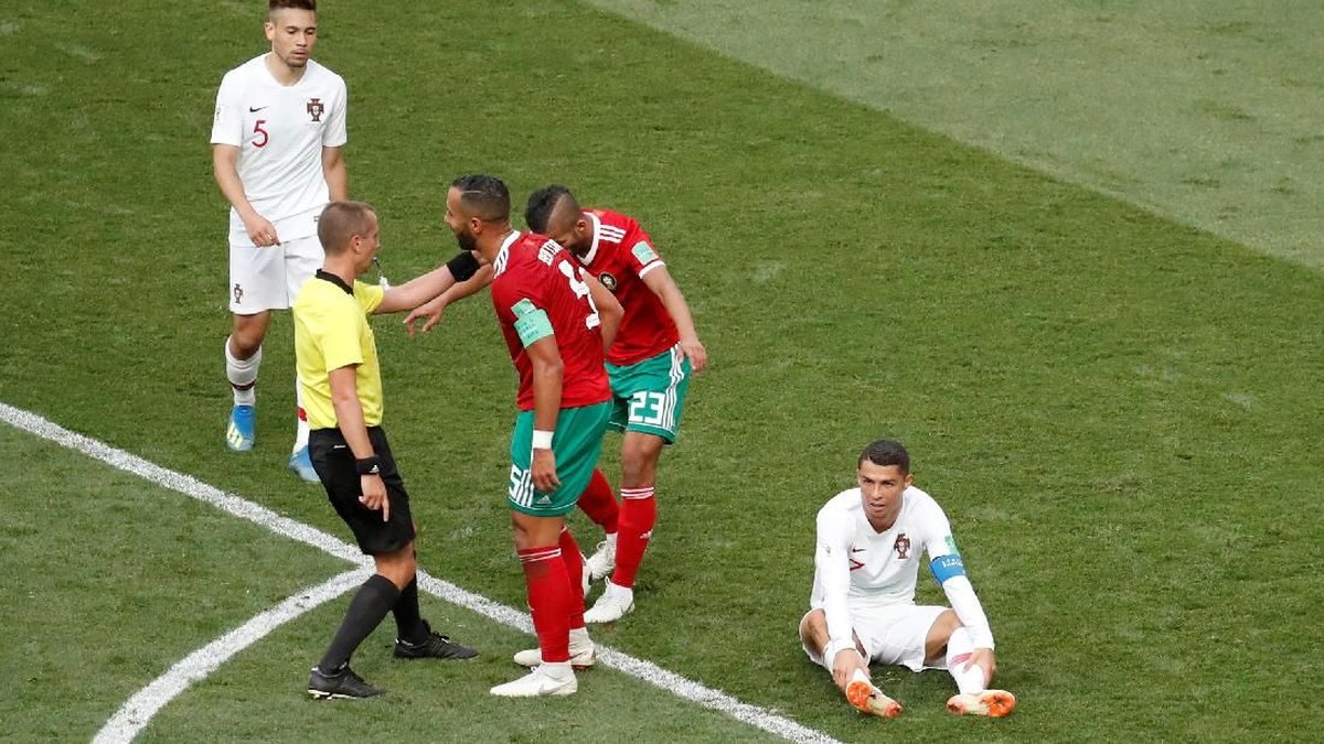 Pemain Portugal, Cristiano Ronaldo, di laga melawan Maroko. (Foto: Christian Hartmann/Reuters)