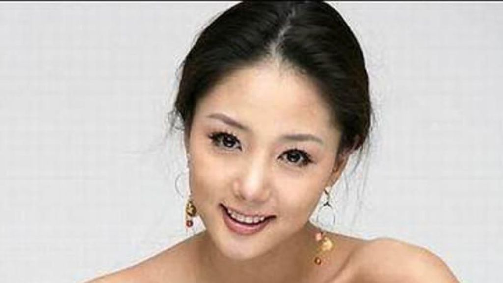 Potret Altantuya, Model Cantik Mongolia yang Dibunuh di Malaysia Potret Altantuya, Model Cantik Mongolia yang Dibunuh di Malaysia