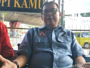 Pilwalkot Bandung, Yossi Irianto: Kalah Menang Tetap Bersyukur Pilwalkot Bandung, Yossi Irianto: Kalah Menang Tetap Bersyukur
