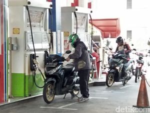 Gara-gara Pertamina, Pemerintah Tunda Kenaikan Harga Premium Gara-gara Pertamina, Pemerintah Tunda Kenaikan Harga Premium