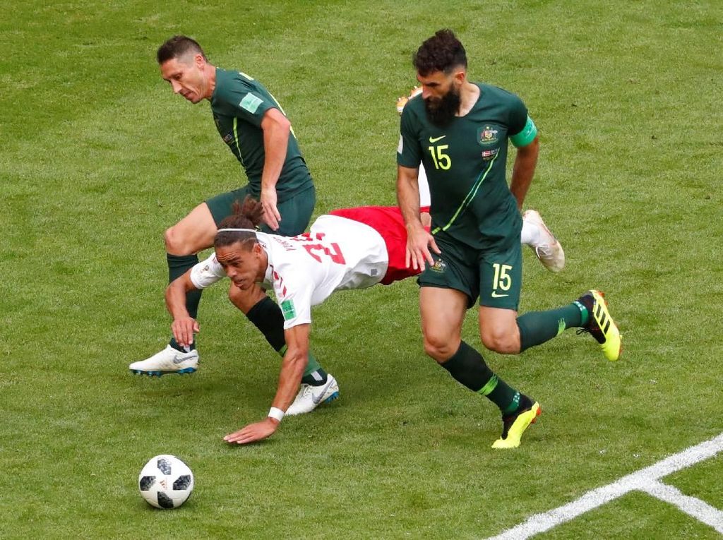 Denmark vs Australia Berakhir Imbang 1-1 Denmark vs Australia Berakhir Imbang 1-1